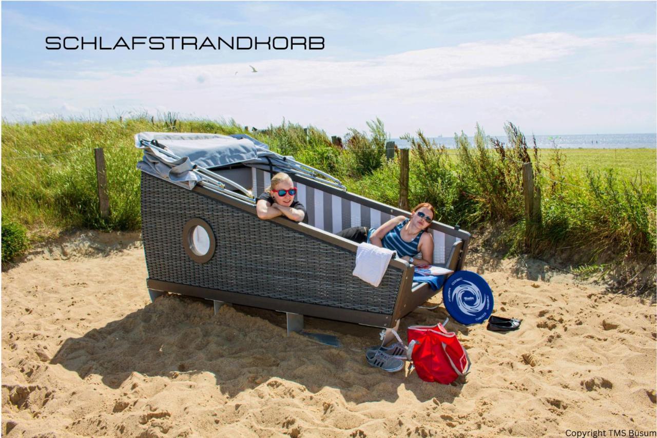 Grosszuegige Ferienwohnung Mit Terrasse Büsum Extérieur photo